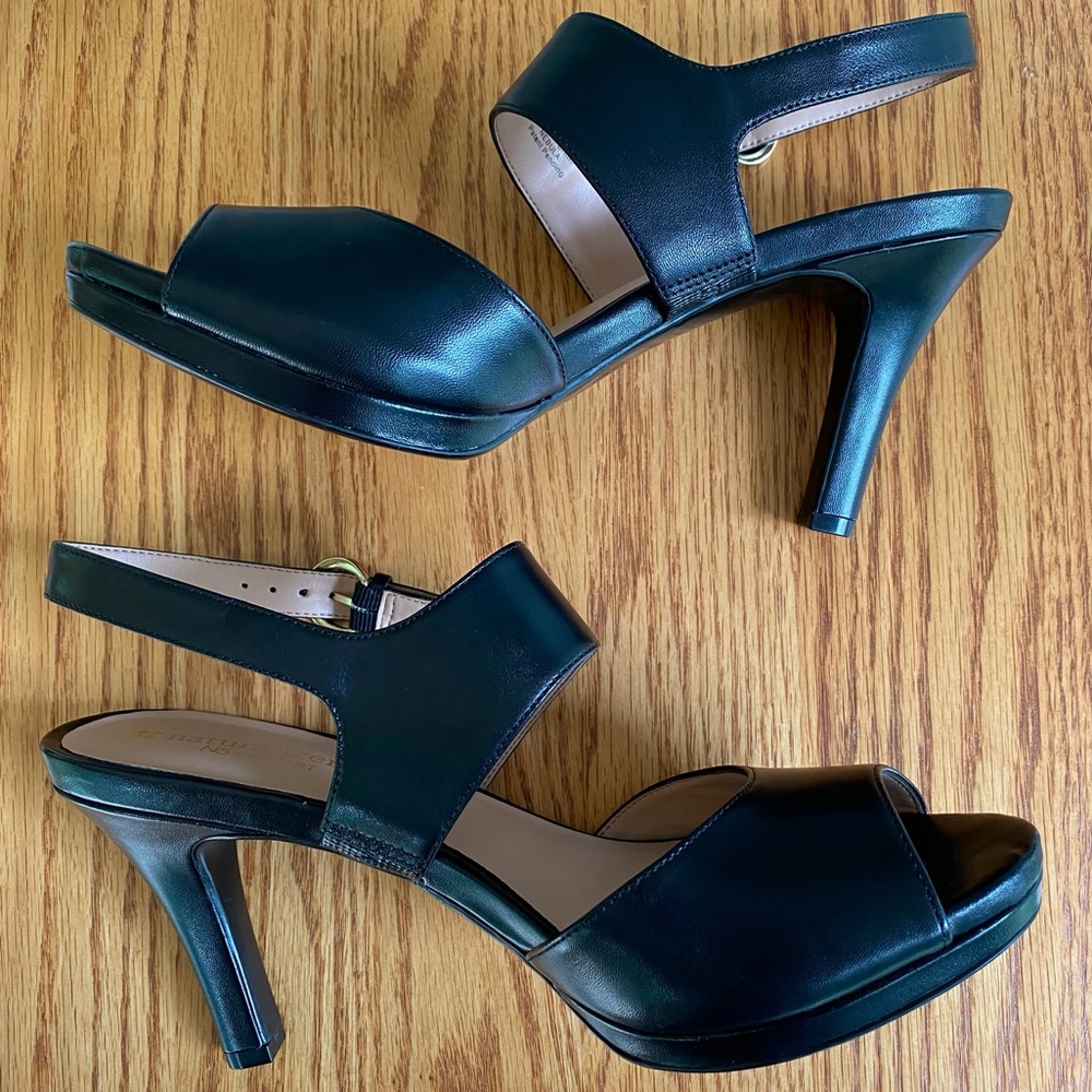 Naturalizer Nebula Dress Sandal 8.5 Narrow